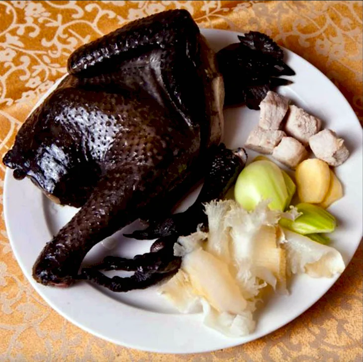 Аям Цемани - черное мясо
