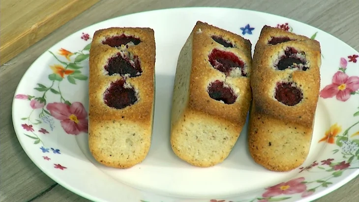 Almond financier