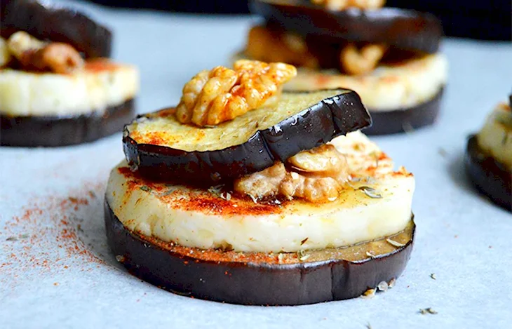 Баклажаны с козьим сыром