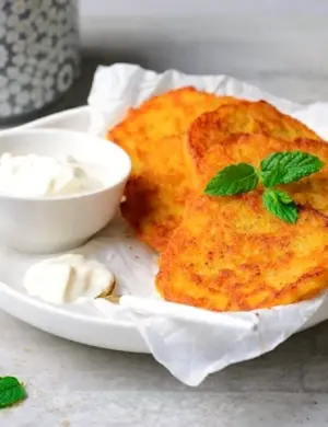 Биточки пшенные с морковью