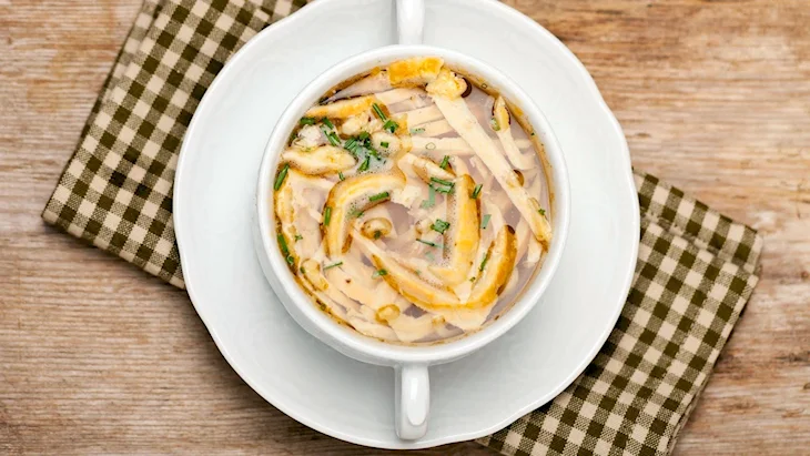 «Блинный» суп Frittatensuppe