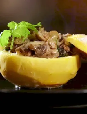 Брюква фаршированная сухарями.