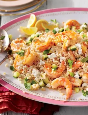 Булгур с креветками и овощами