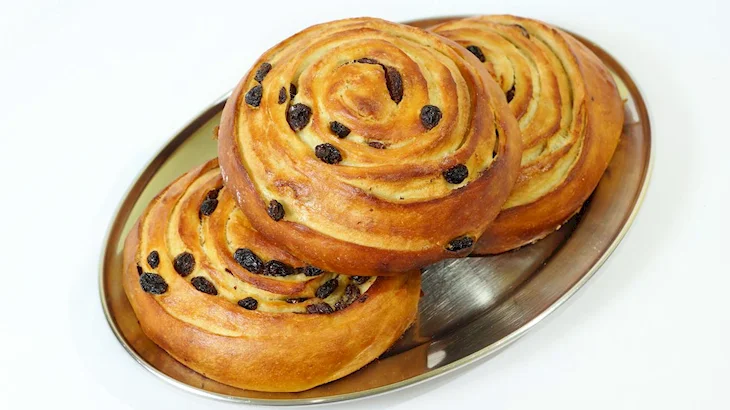Французская булочка с изюмом Bakeville