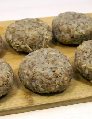 Фрикадельки сырые