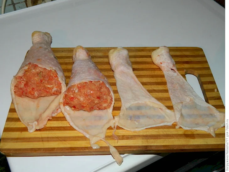Голень фаршированная куриная