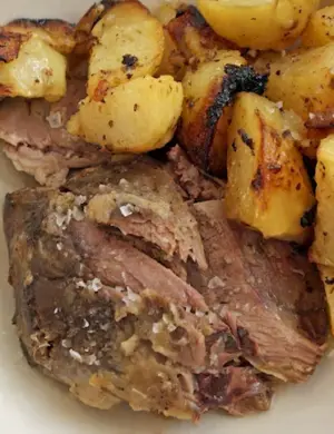Говядина с картошкой в духовке