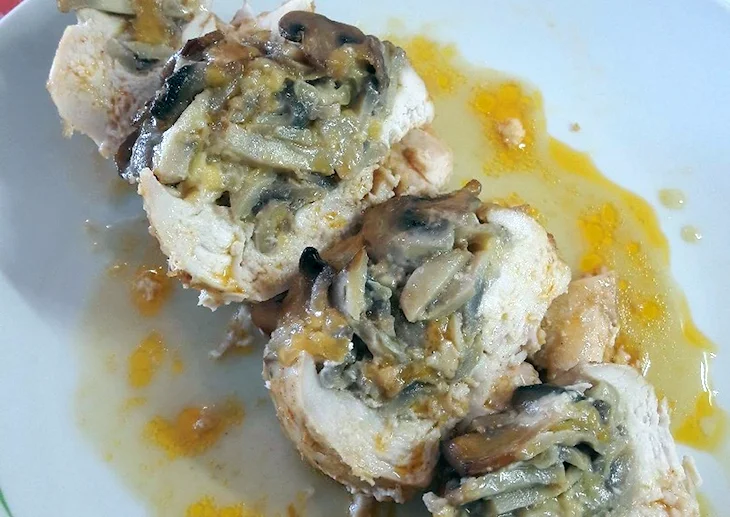 Грудка фаршированная шампиньонами