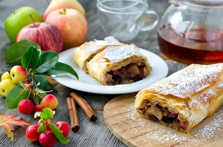 Яблочный штрудель Apfelstrudel