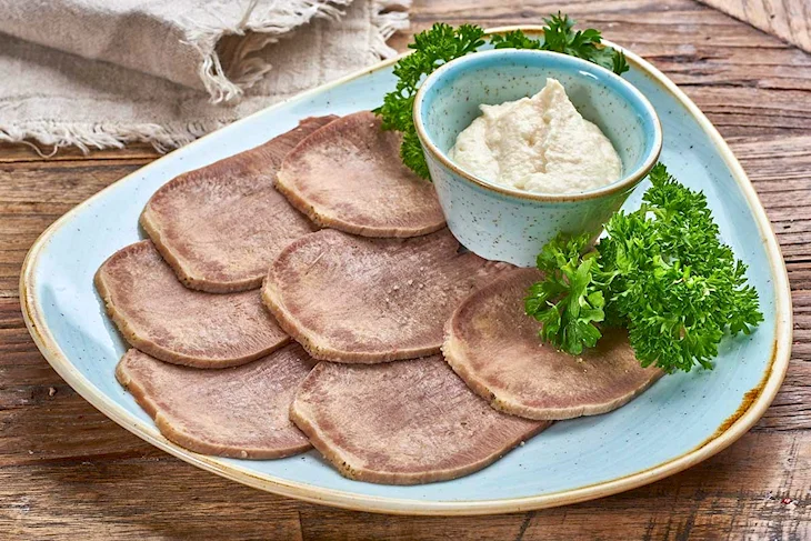 Язык говяжий с хреном