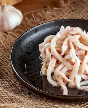 Кальмар маринованный