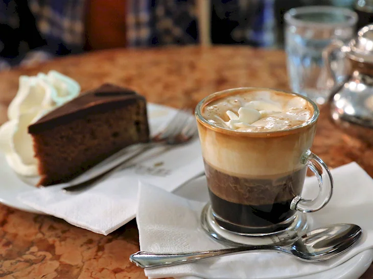 Капучино по венски