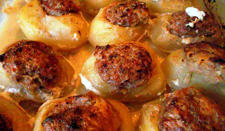 Картофель фаршированный фаршем