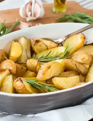 Картошка с розмарином