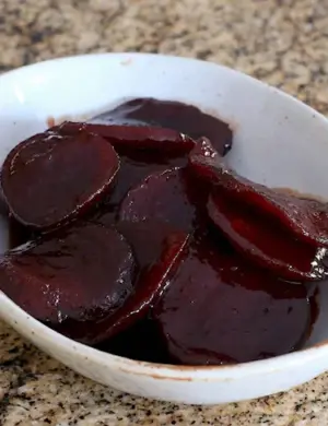 Кисло сладкая свекла