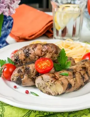 Колбаски с грибами