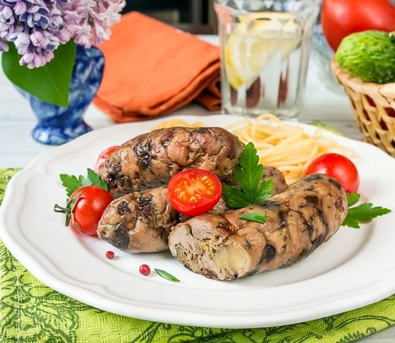 Колбаски с грибами