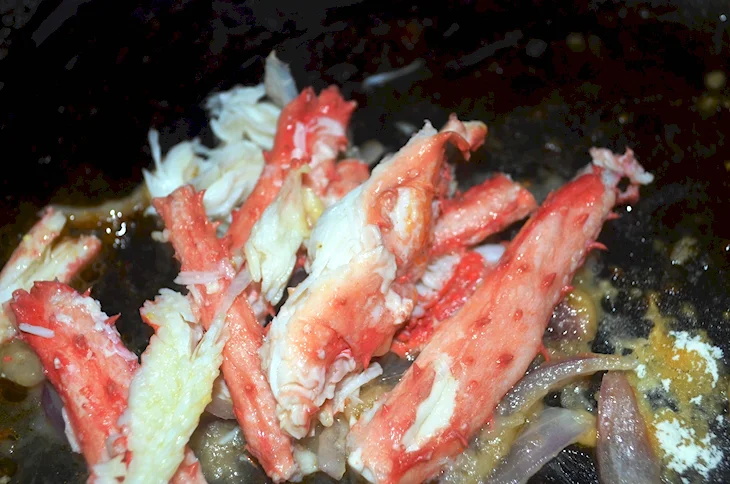 Крабовое мясо настоящее