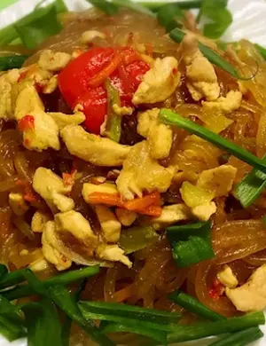 Крахмальная лапша с мясом