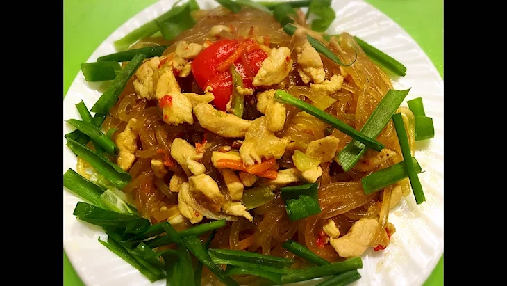 Крахмальная лапша с мясом