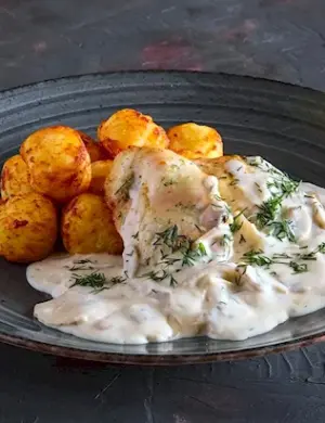 Крокеты картофельные с грибным соусом