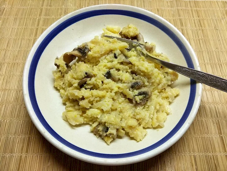 Кукурузная каша с курицей
