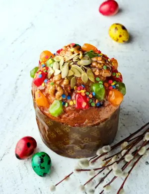 Кулич Пасхальный с цукатами