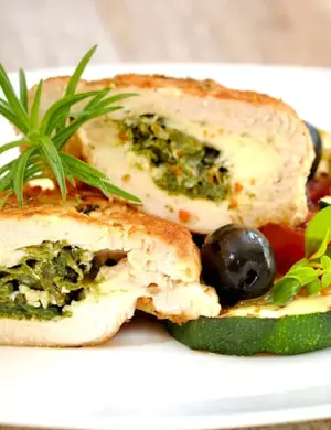 Куриная грудка фаршированная шпинатом и сыром
