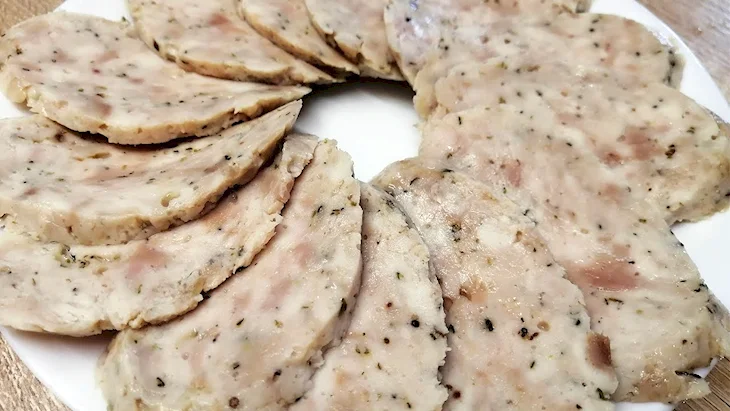 Куриная колбаса с прованскими травами