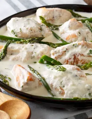 Куриное филе в сливочном соусе