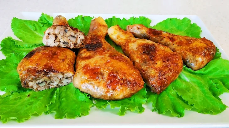 Куриные окорочка фаршированные грибами