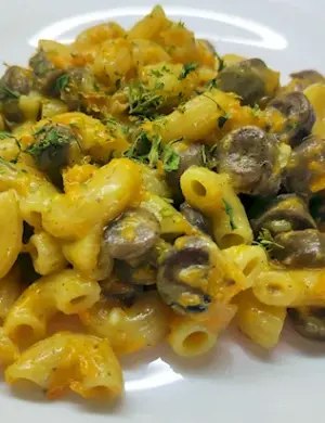 Куриные сердечки с макаронами