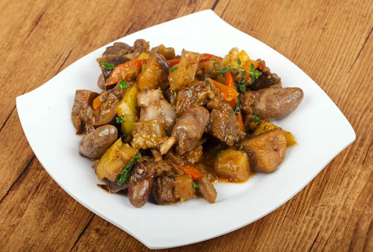 Куриные сердечки с овощами