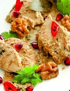 Курица с грецкими орехами по-грузински сациви