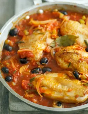 Курица с оливками