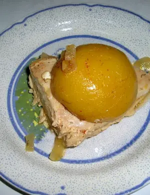 Курица с персиками консервированными