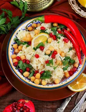 Кускус с нутом и овощами