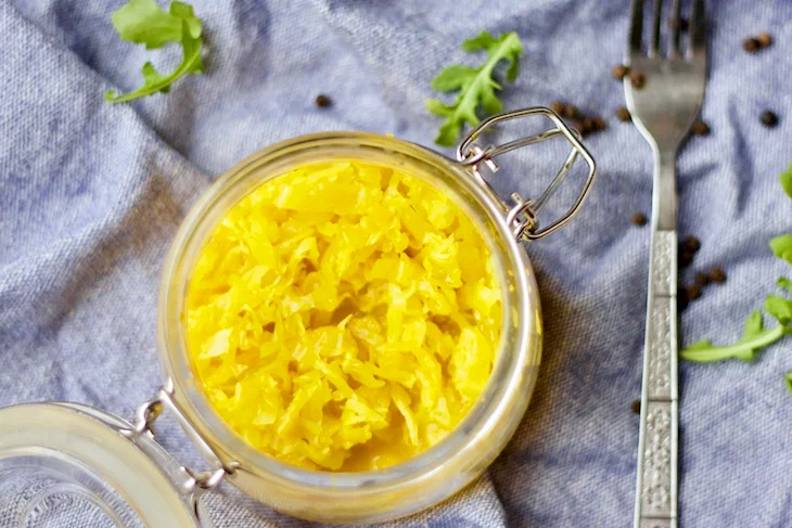 Квашеная капуста с куркумой