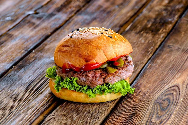 Макдональдс бургер с мраморной говядиной