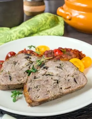 Мясной рулет