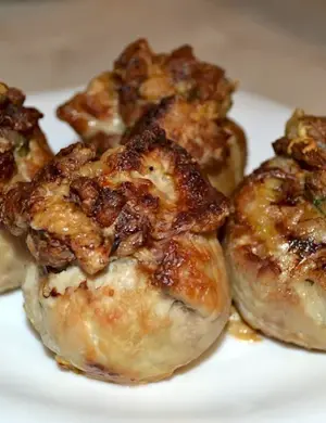Мясные мешочки с грибами