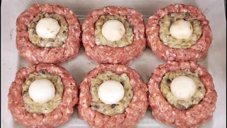 Мясные ватрушки из фарша