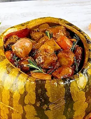 Мясо запеченное в арбузе