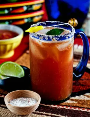 Michelada коктейль