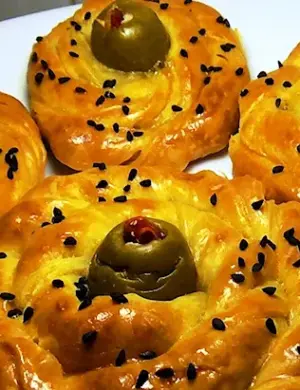 Оливки в тесте