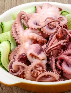 Осьминоги маринованные