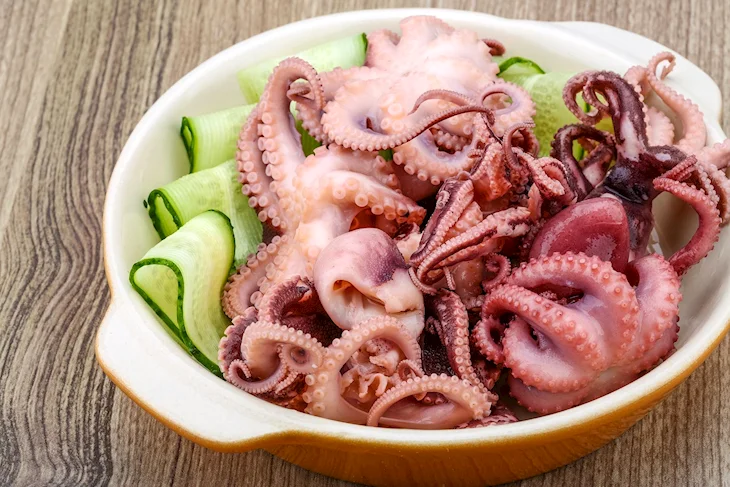 Осьминоги маринованные