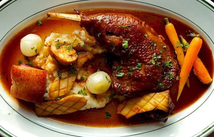 Петух в вине coq au VIN