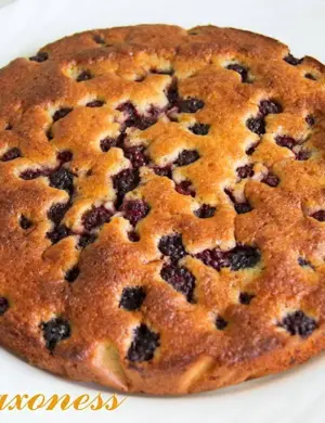 Пирог с ежевикой
