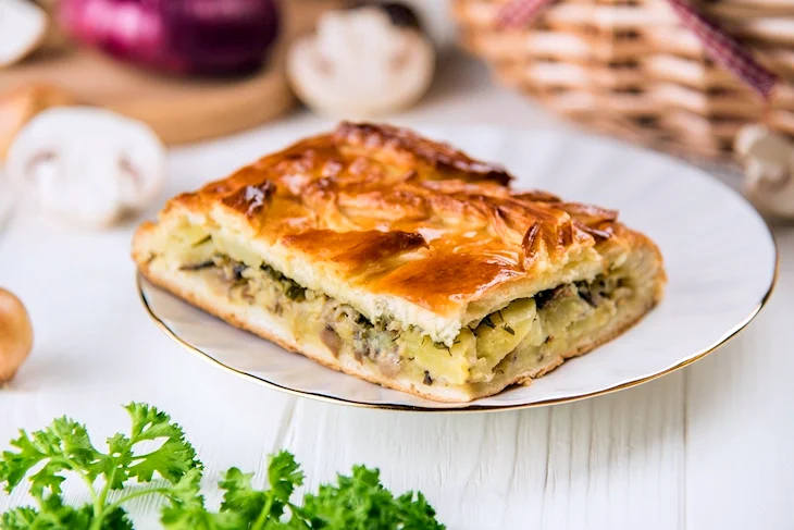 Пирог с картофелем и грибами